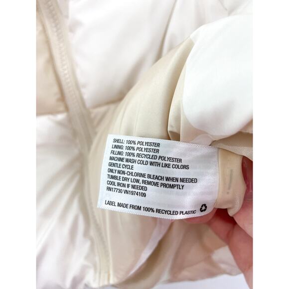 NEW Wild Fable Checkered Puffer Vest size Small Zip Front - Picture 5 of 6